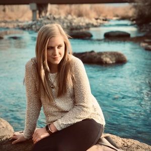 Meet your Posher, Clara